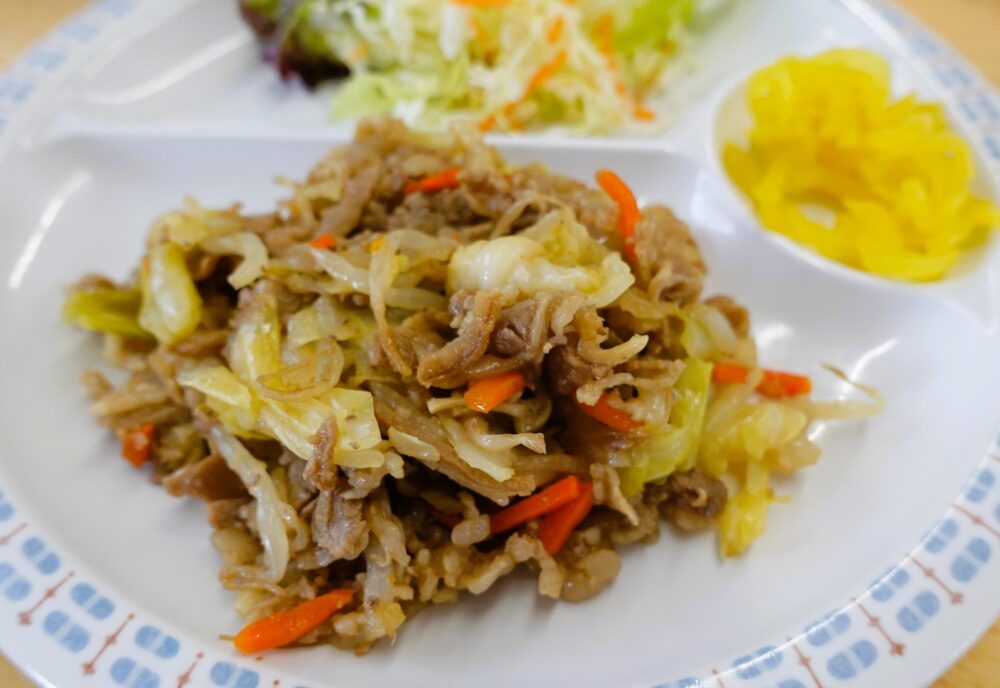 【JSCめし】香ばしい香りと甘辛いタレでごはんがすすむ！　牛焼肉