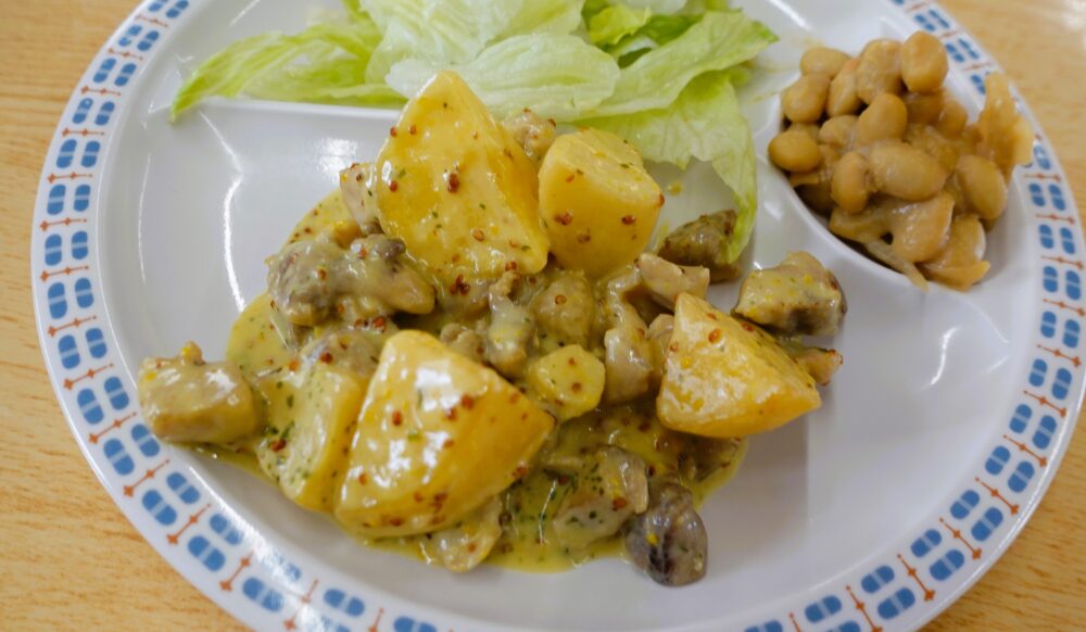 【JSCめし】濃厚マスタードソース香る　鶏と揚げじゃが定食